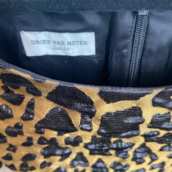 Dries Van Noten Leopard Print Top and Pencil Skirt Set - Picture 7 of 8